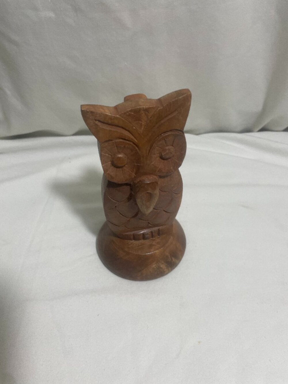Carved Wooden Owl Eyeglass Holder Brown Wood Glasses Stand Desk Organizer